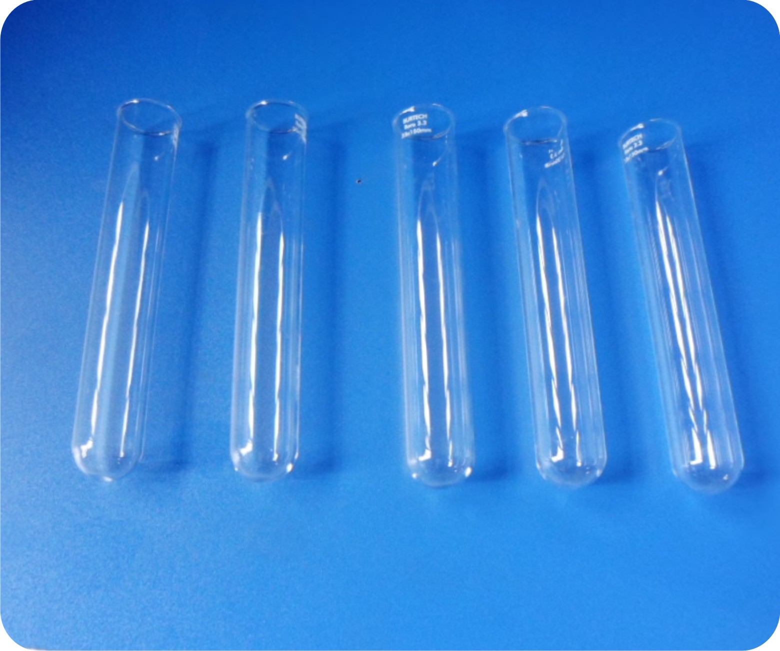 Quality Boiling tubes for boiling lab liquids strongly.