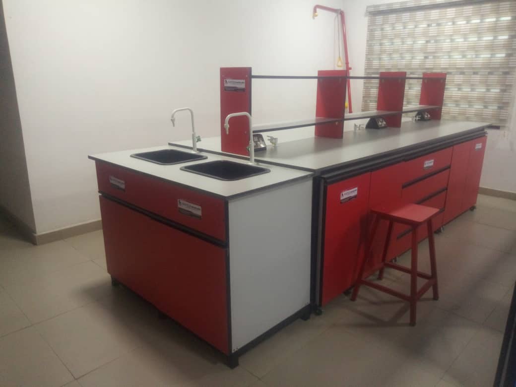 chemistry-laboratory-desk-stool-double-end-sink